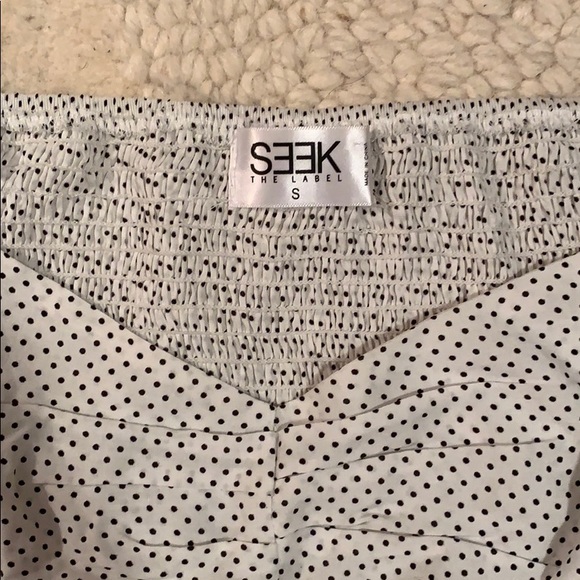 Seek for LF Polka-Dot White Tie Crop-Top Blouse - Picture 2 of 5